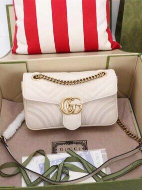 Gucci Marmont Matelassé Leather Shoulder Bag